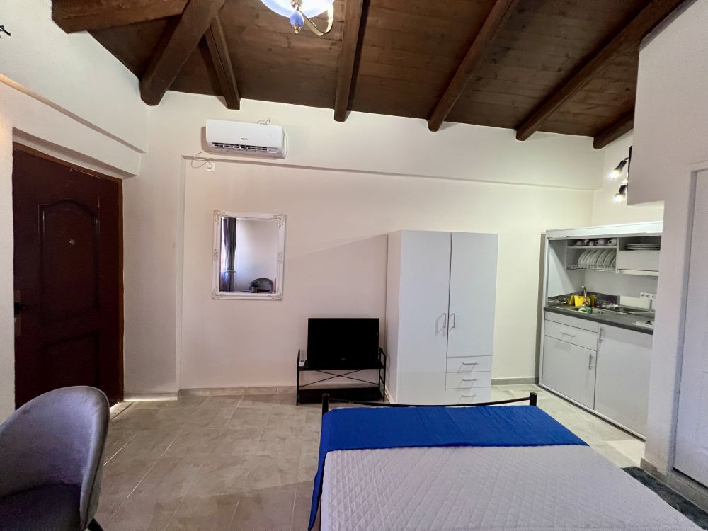 Shell Studio Diamond Suites